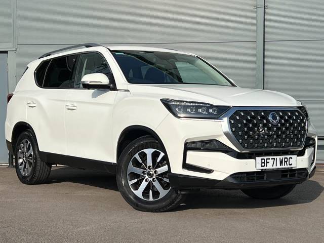 SsangYong Rexton 2.2 Ultimate 5dr Auto Estate Diesel White