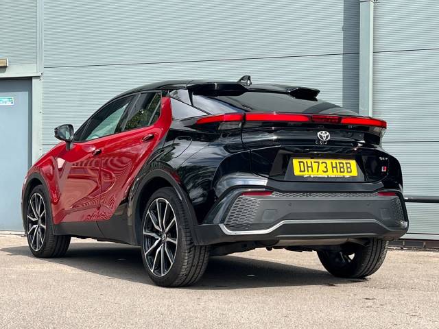 2023 Toyota C-HR 2.0 C-HR GR SPORT HEV CVT