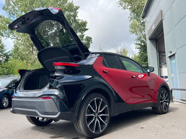 2023 Toyota C-HR 2.0 C-HR GR SPORT HEV CVT