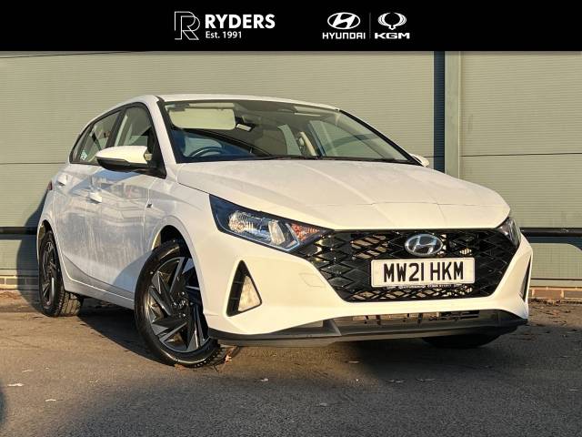 Hyundai i20 1.0T GDi 48V MHD SE Connect 5dr Hatchback Petrol White