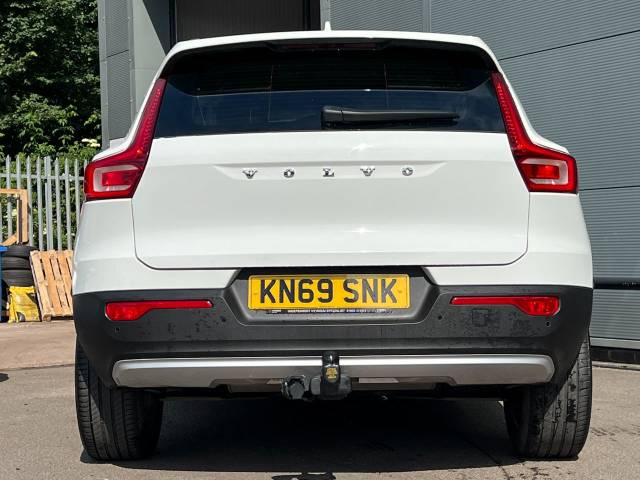 2019 Volvo XC40 2.0 D3 Momentum Pro 5dr AWD Geartronic