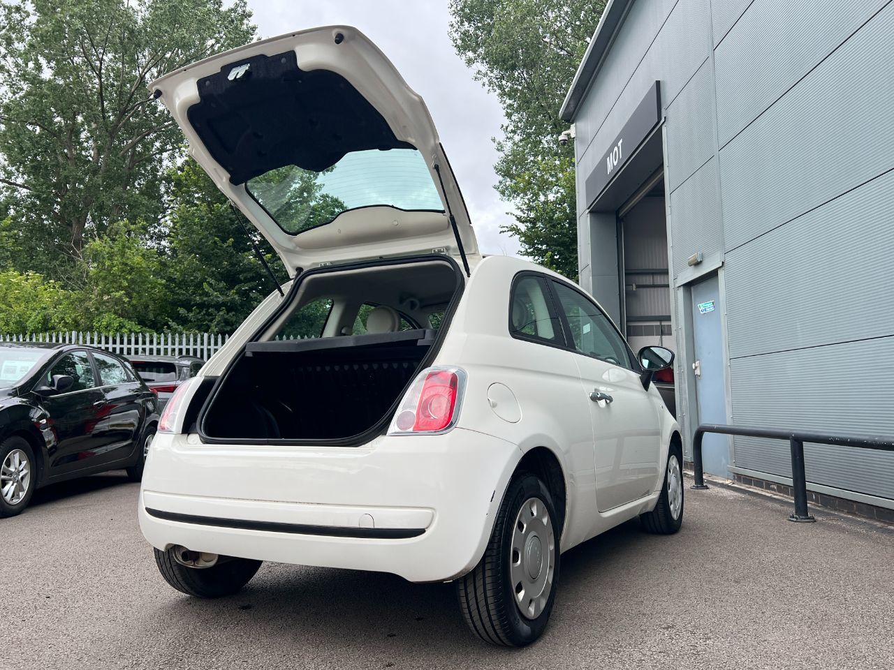 FIAT 500 1.2 POP 3DR START STOP 2014 64 3,880 GEARBOX MANUAL BODYSTYLE HATCHBACK...