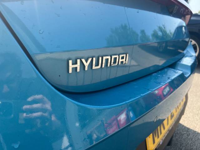 2022 Hyundai i20 1.0T GDi 48V MHD SE Connect 5dr