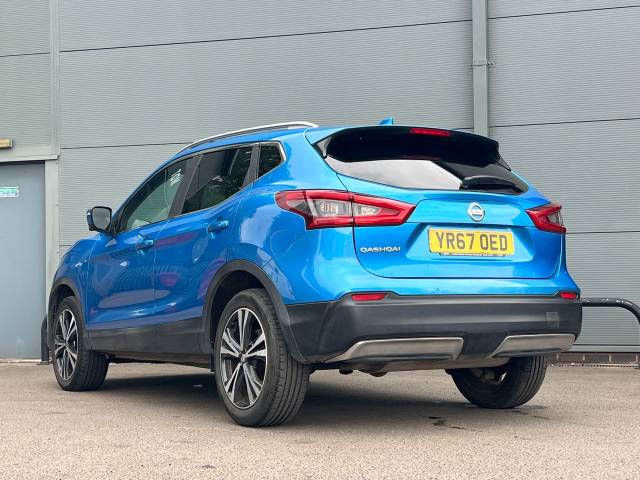 2017 Nissan Qashqai 1.2 DiG-T N-Connecta 5dr Xtronic