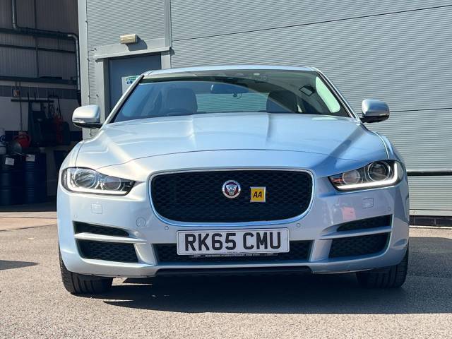 2015 Jaguar XE 2.0 Prestige 4dr Auto