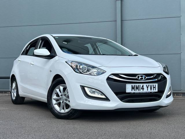 Hyundai i30 1.6 Active 5dr Auto Hatchback Petrol White
